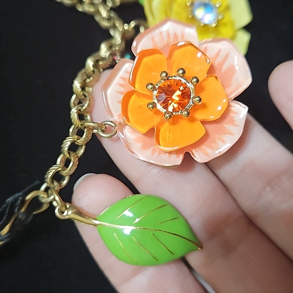 Vintage Betsy Johnson Garden Party necklace. ⁶ - Picture 3 of 8